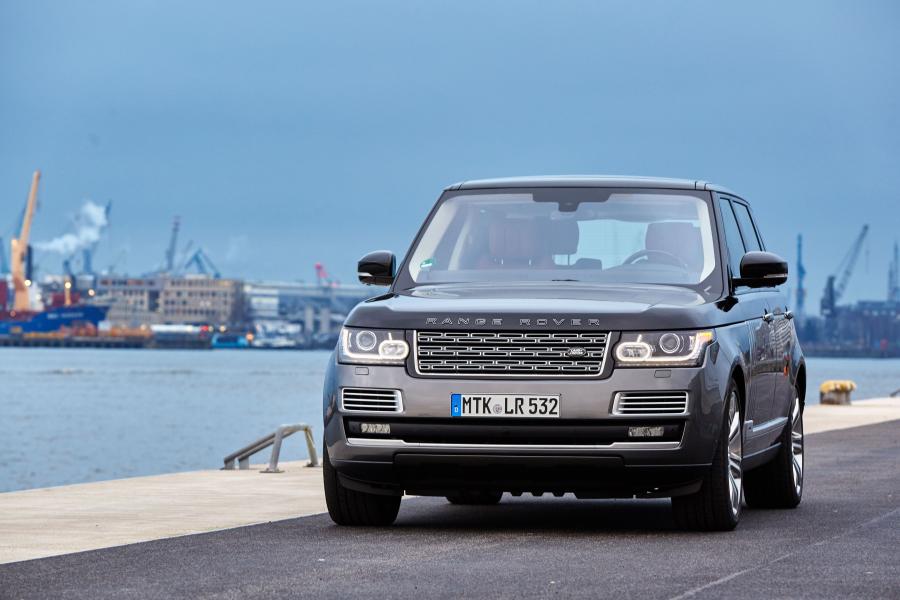  Land Rover Range Rover SVAutobiography LWB 2015 года  (фото 12 из 24)